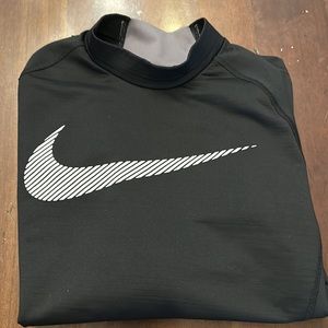Boys Dri-fit Nike black shirt size Youth Medium on sale